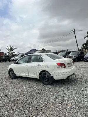 Toyota Belta 2010 White