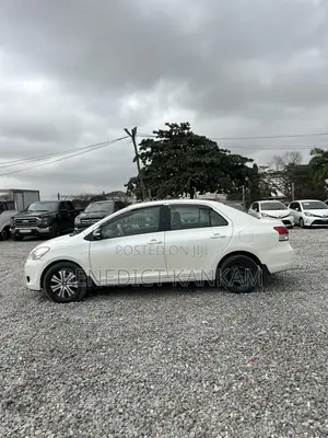 Toyota Belta 2010 White