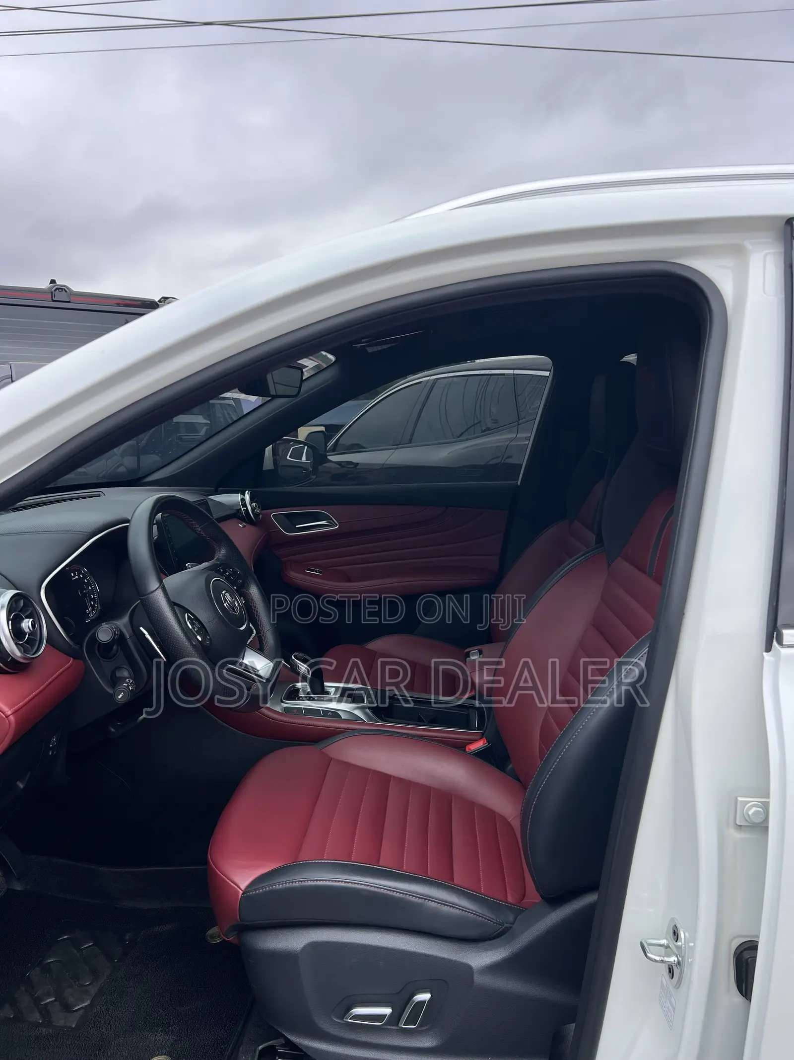MG HS 30T DCT Trophy 2019 White