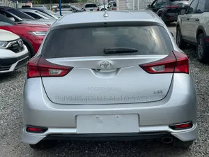 Toyota Corolla 2017 Silver