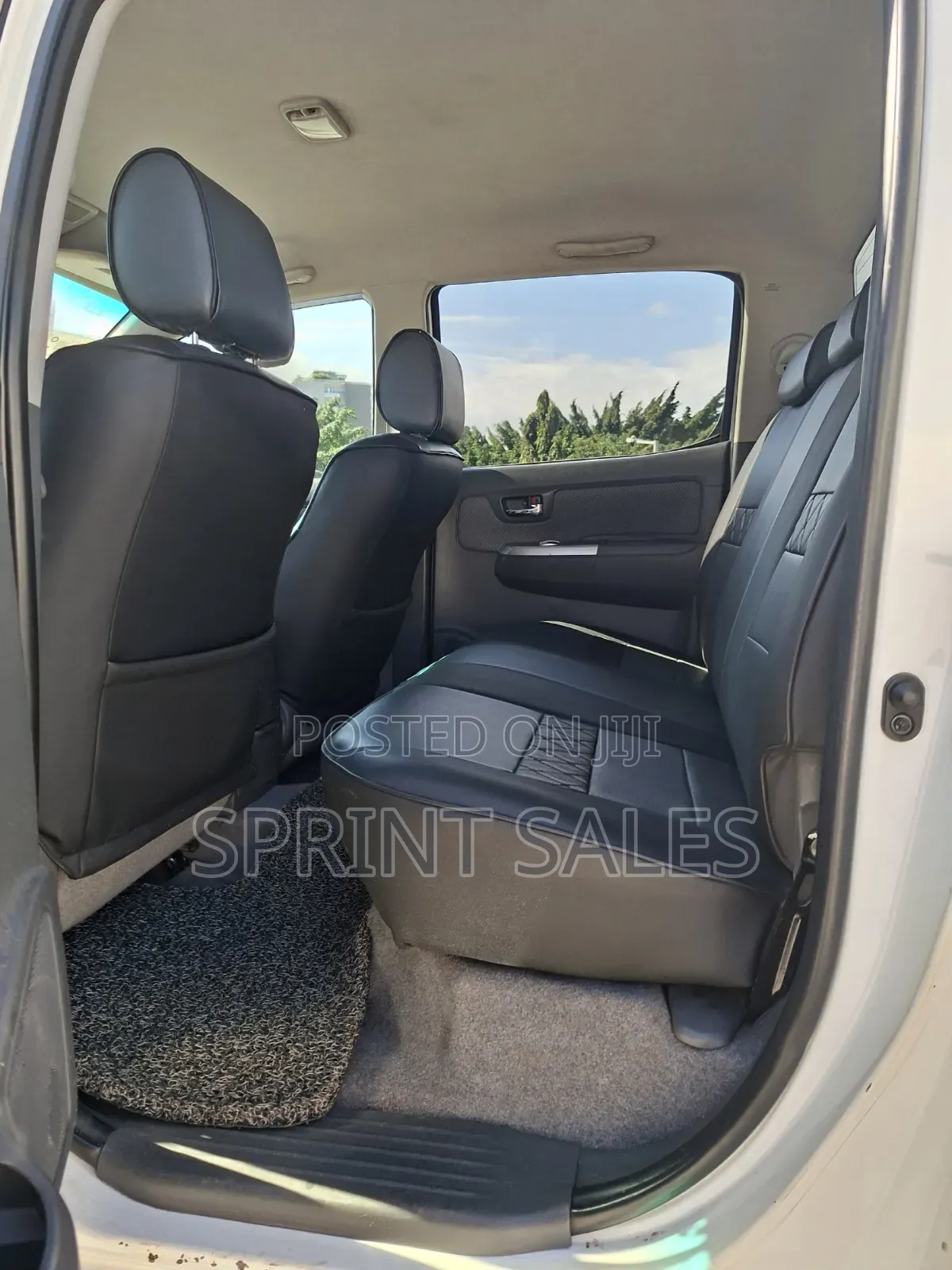 Toyota Hilux 2013 White