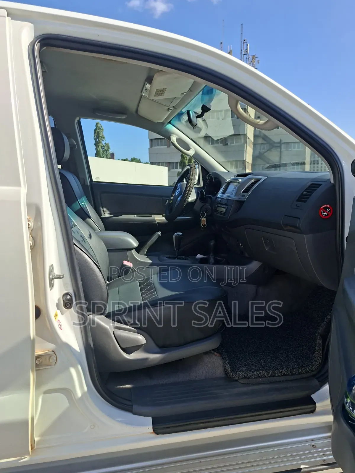 Toyota Hilux 2013 White