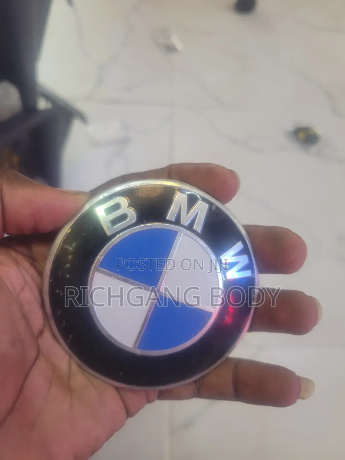 BMW Front Crown Original