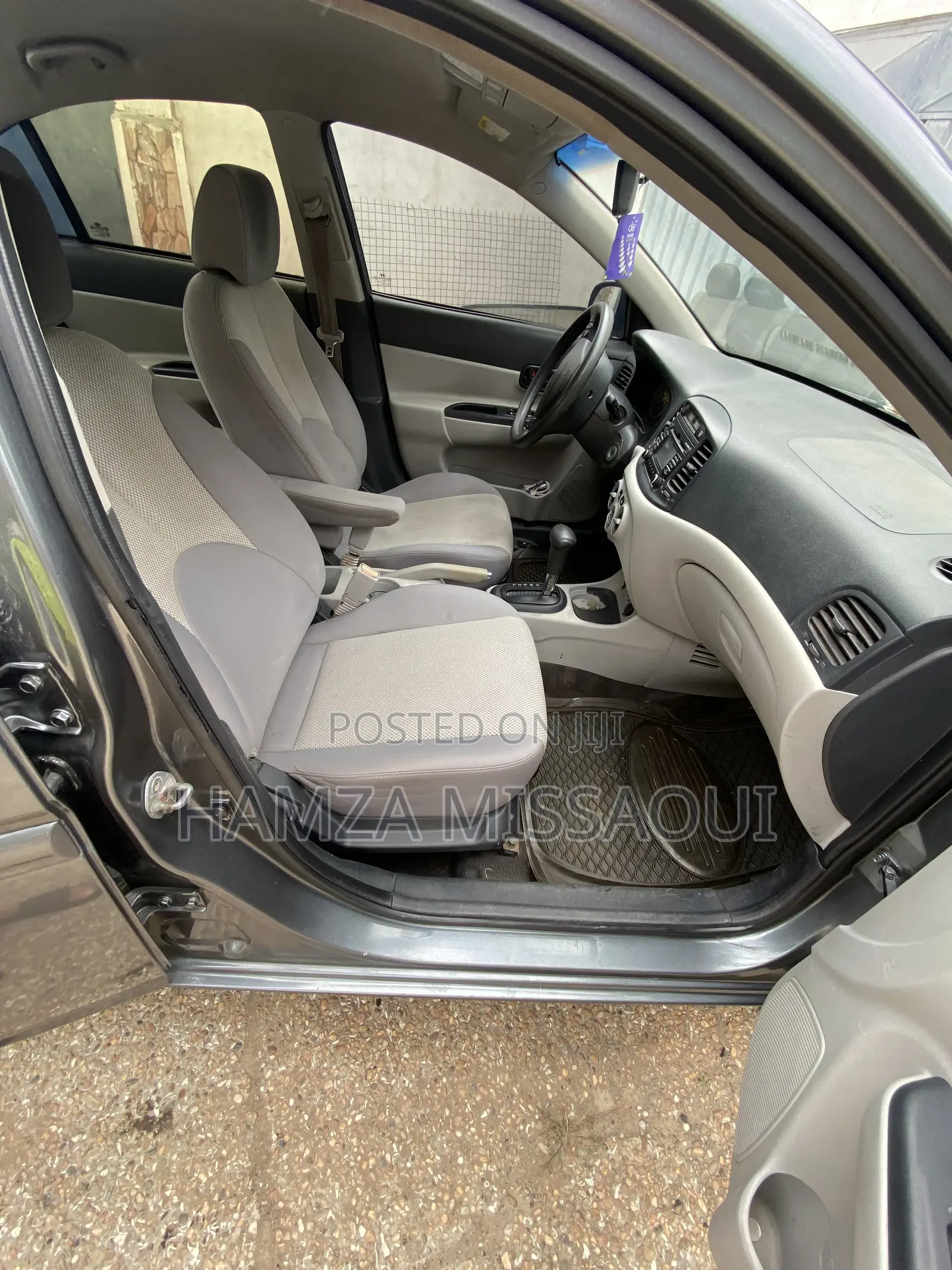 Hyundai Accent 2011 Silver