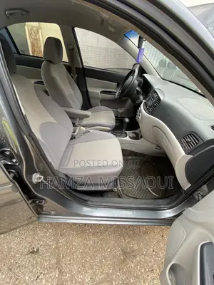 Hyundai Accent 2011 Silver