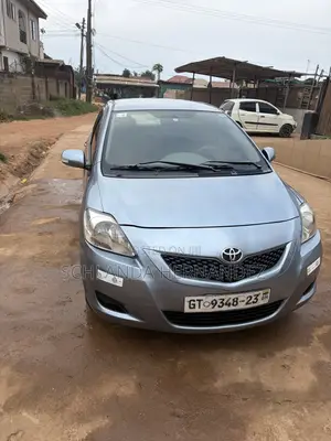 Toyota Belta 2010 Blue