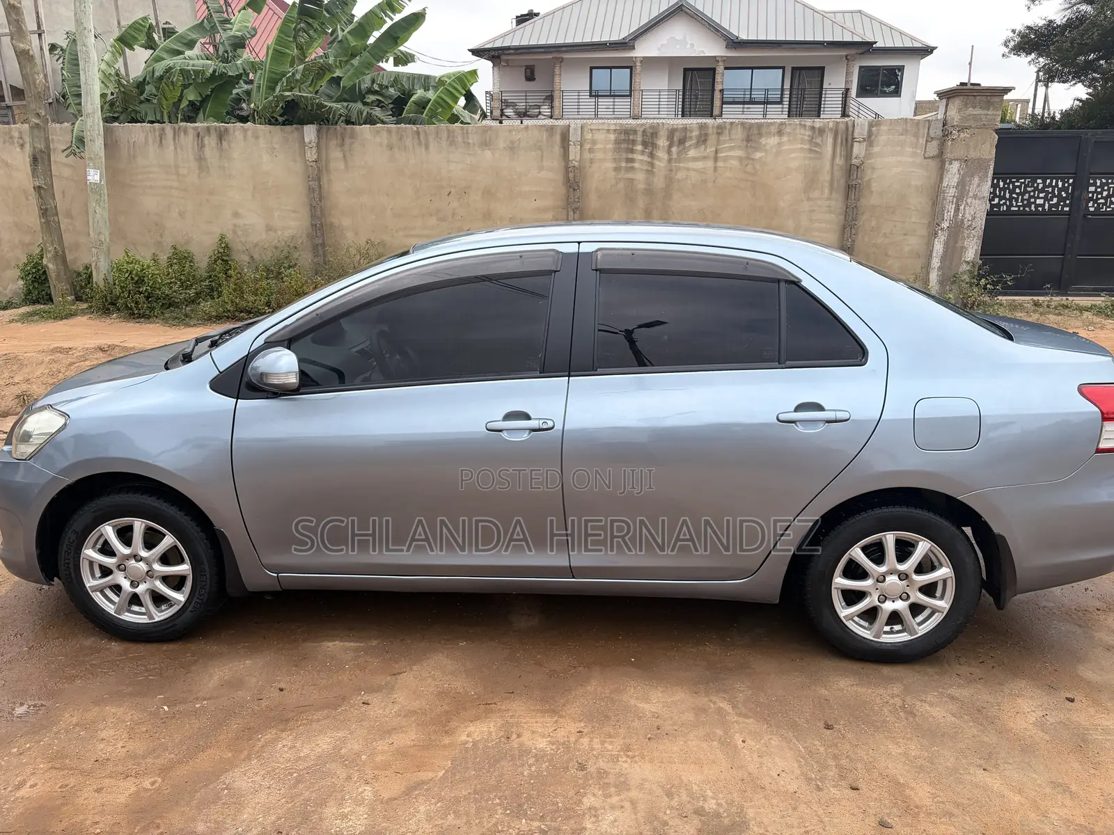 Toyota Belta 2010 Blue
