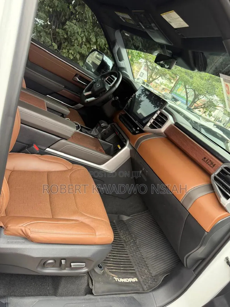 Toyota Tundra 1794 Edition CrewMax 6.5' Bed 2023 White
