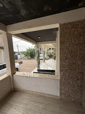 3bdrm House in Kwabenya for rent