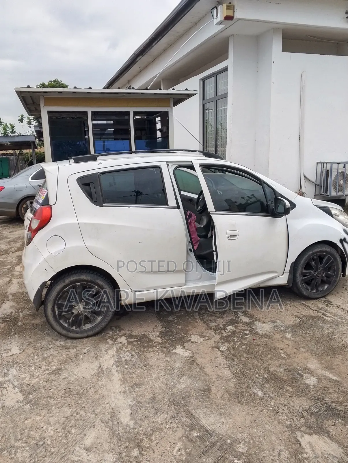 Chevrolet Spark 1LT 4dr Hatchback (1.2L 4cyl 5M) 2014 White