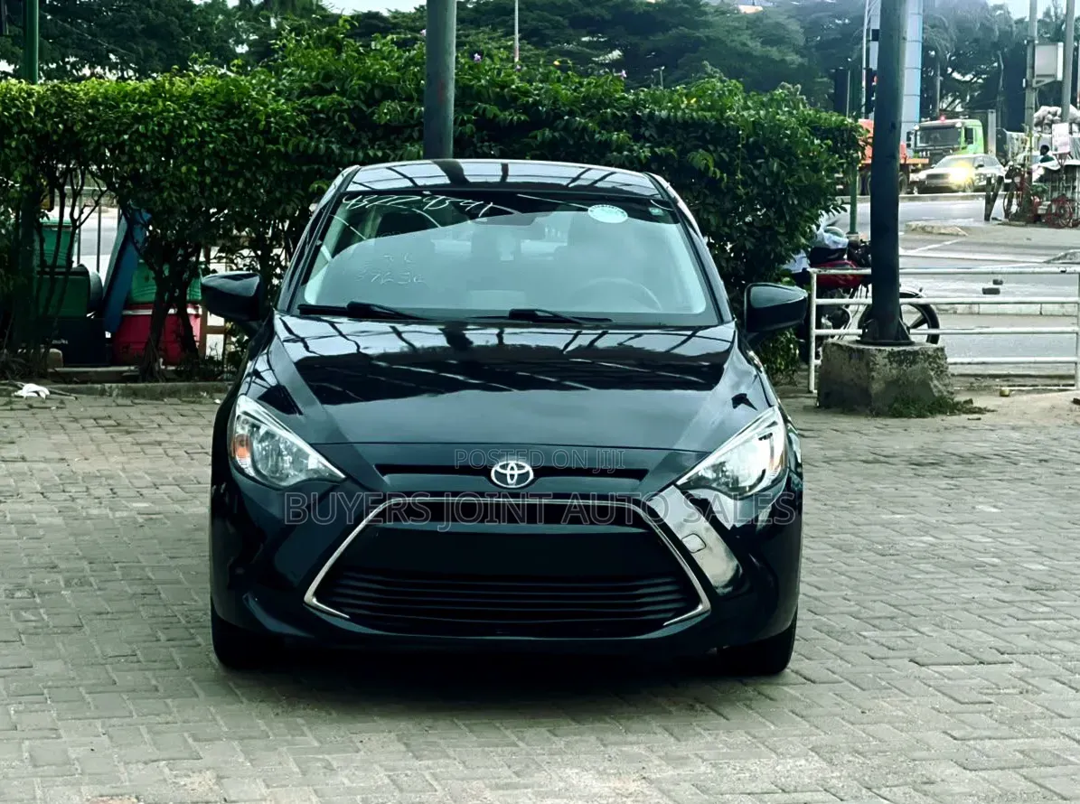 Toyota Yaris iA 1.5 FWD 2016 Black