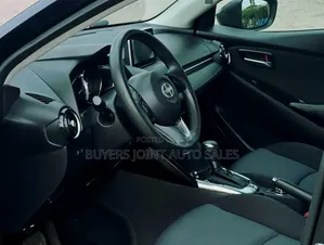 Toyota Yaris iA 1.5 FWD 2016 Black