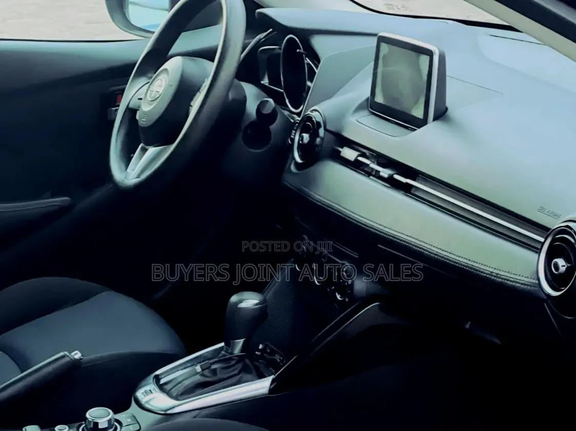Toyota Yaris iA 1.5 FWD 2016 Black