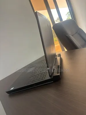 Laptop Alienware M17 R4 16GB Intel Core i7 HDD 1T