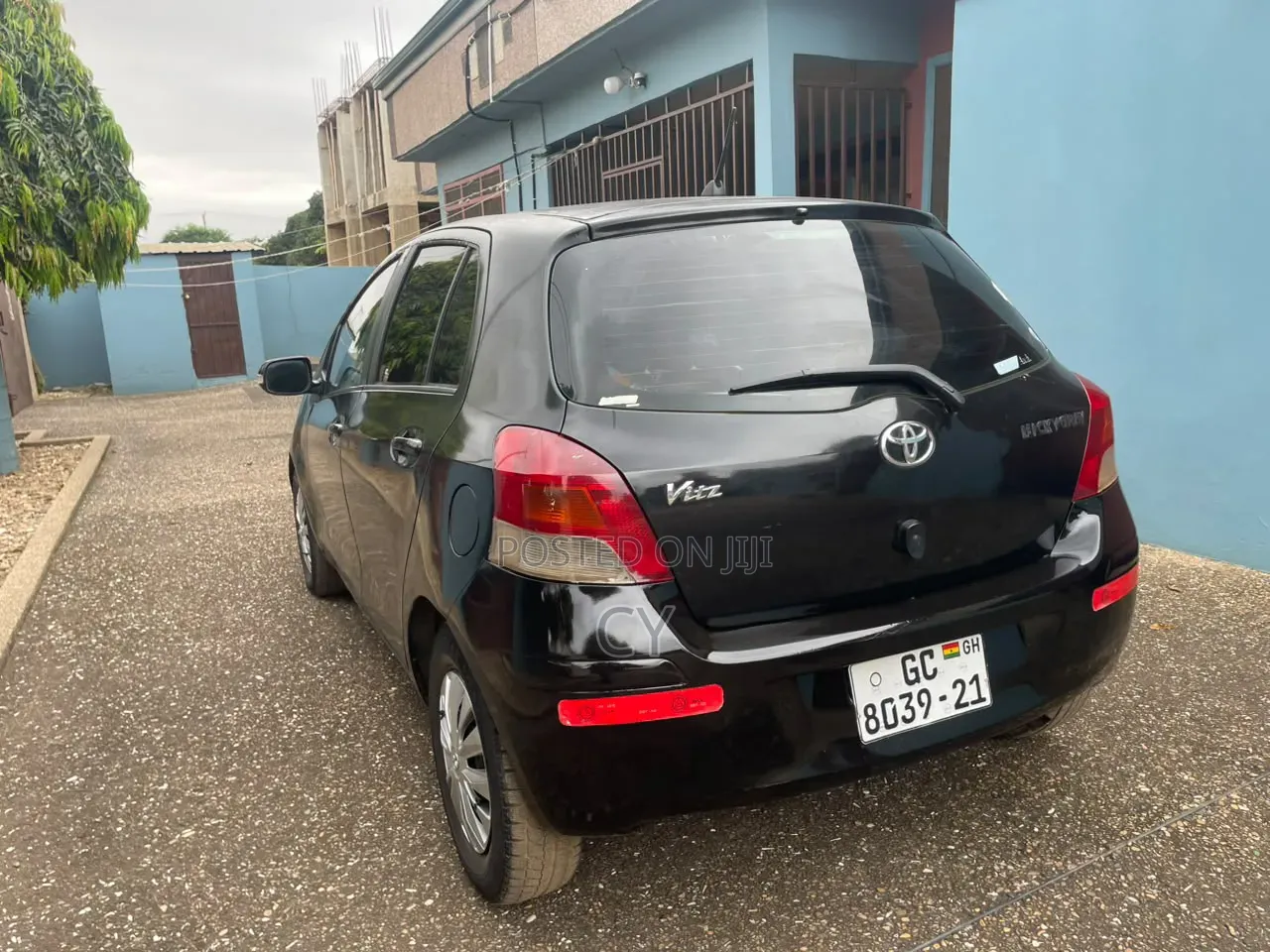 Toyota Vitz 1.3 AWD 3dr 2010 Black