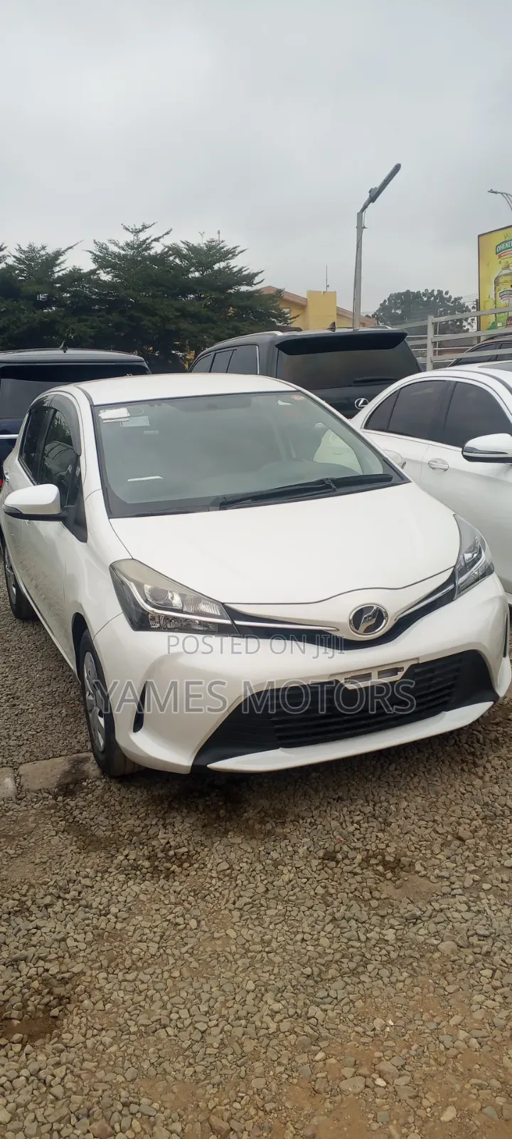 Toyota Vitz 2016 White