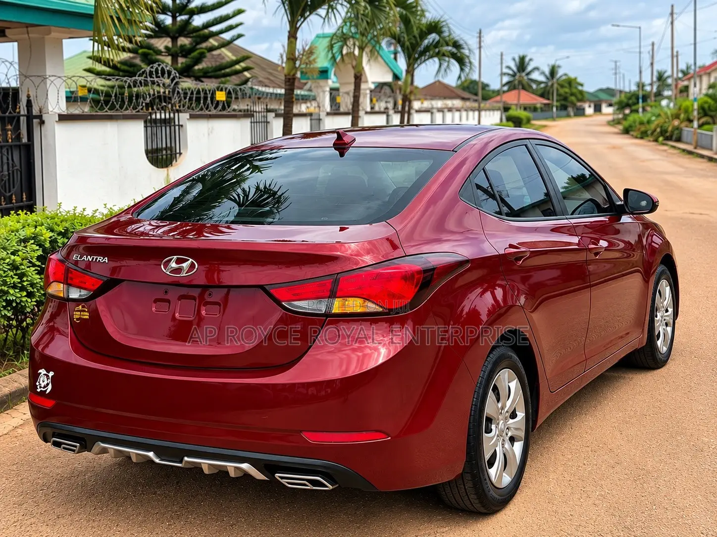 Hyundai Elantra SE Sedan FWD (1.8L 4cyl 6A) 2016 Red