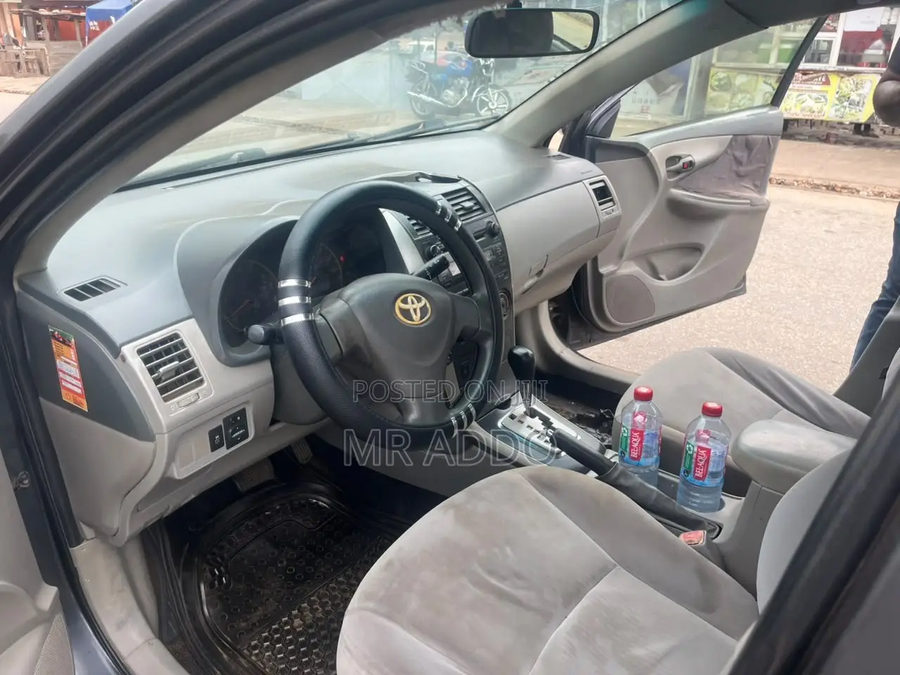 Toyota Corolla 2009 Gray