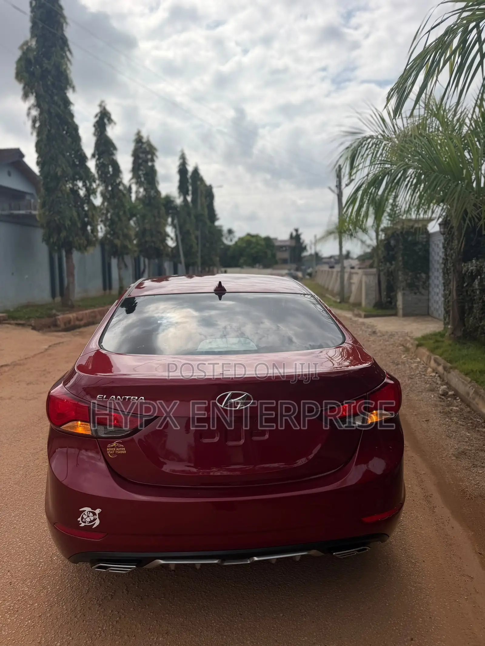 Hyundai Elantra 2016 Red