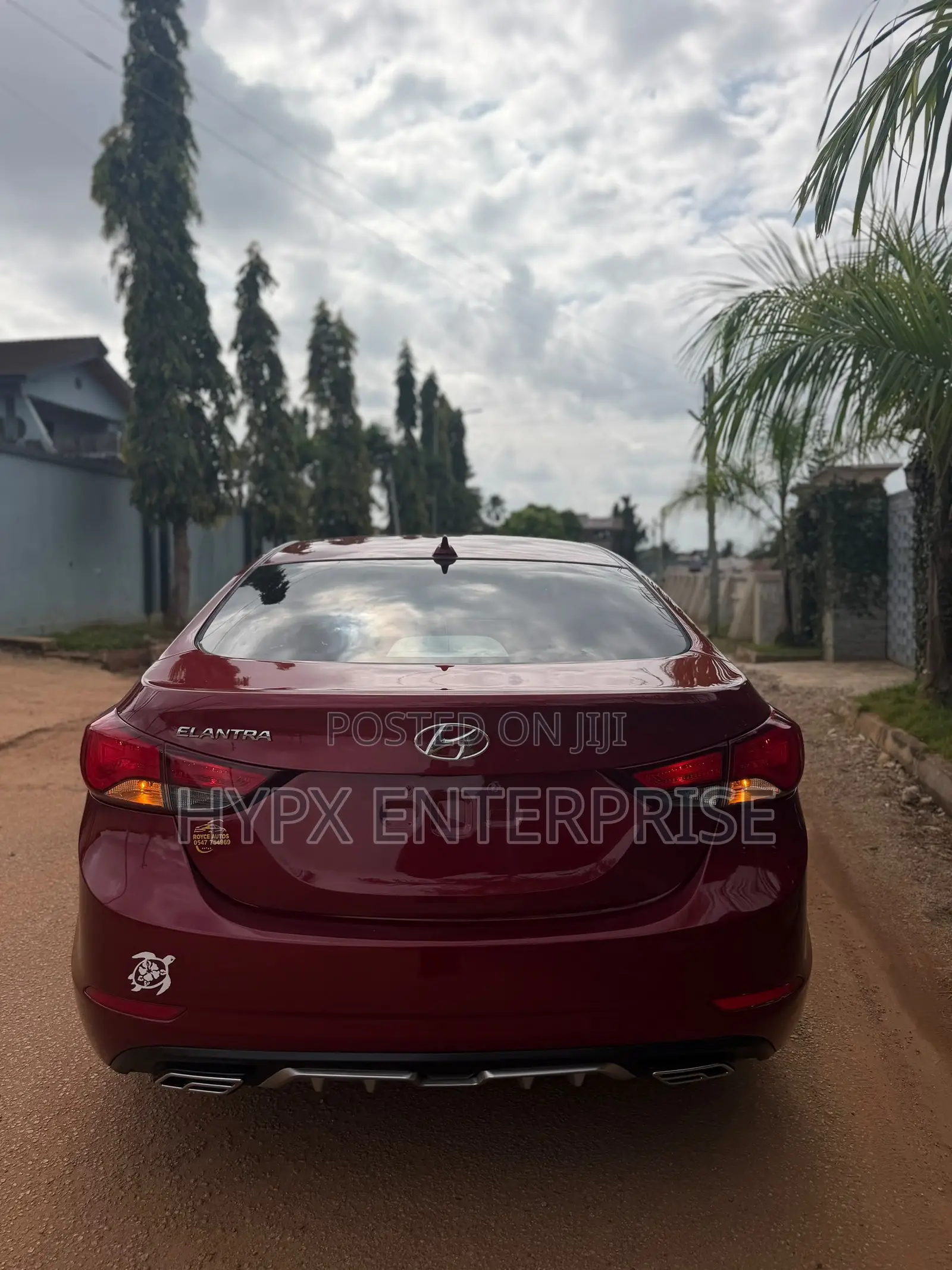 Hyundai Elantra 2016 Red