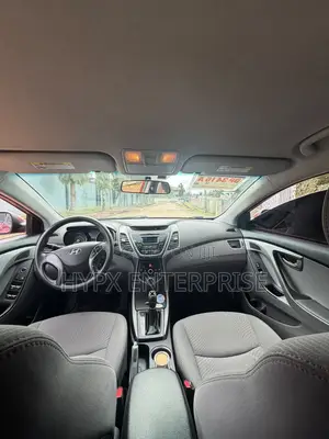 Hyundai Elantra 2016 Red