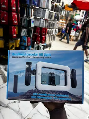  Handheld Circular Fill Light — Brighter Content, Better Shots! 