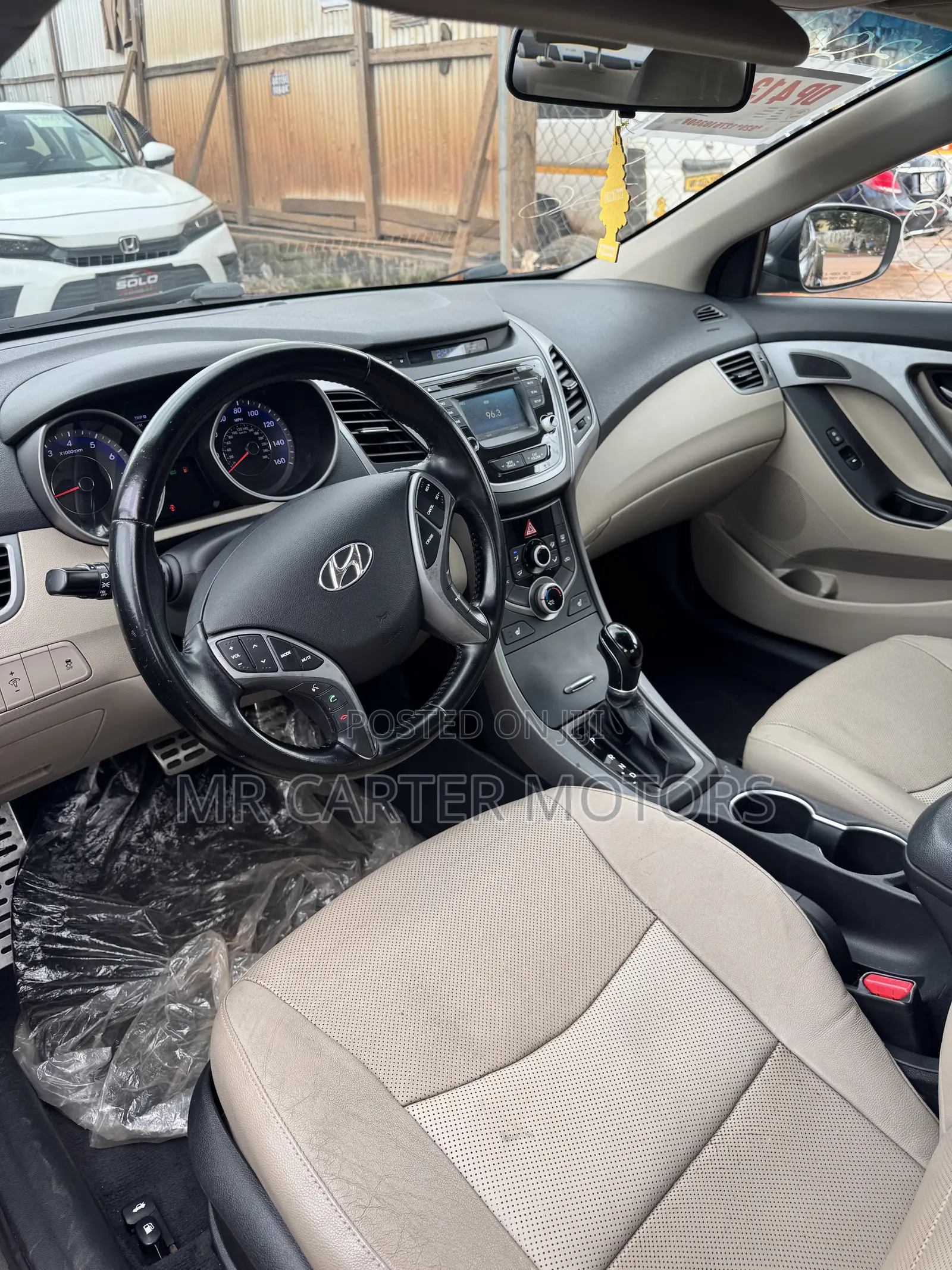Hyundai Elantra Limited Sedan FWD (1.8L 4cyl 6A) 2016 Black