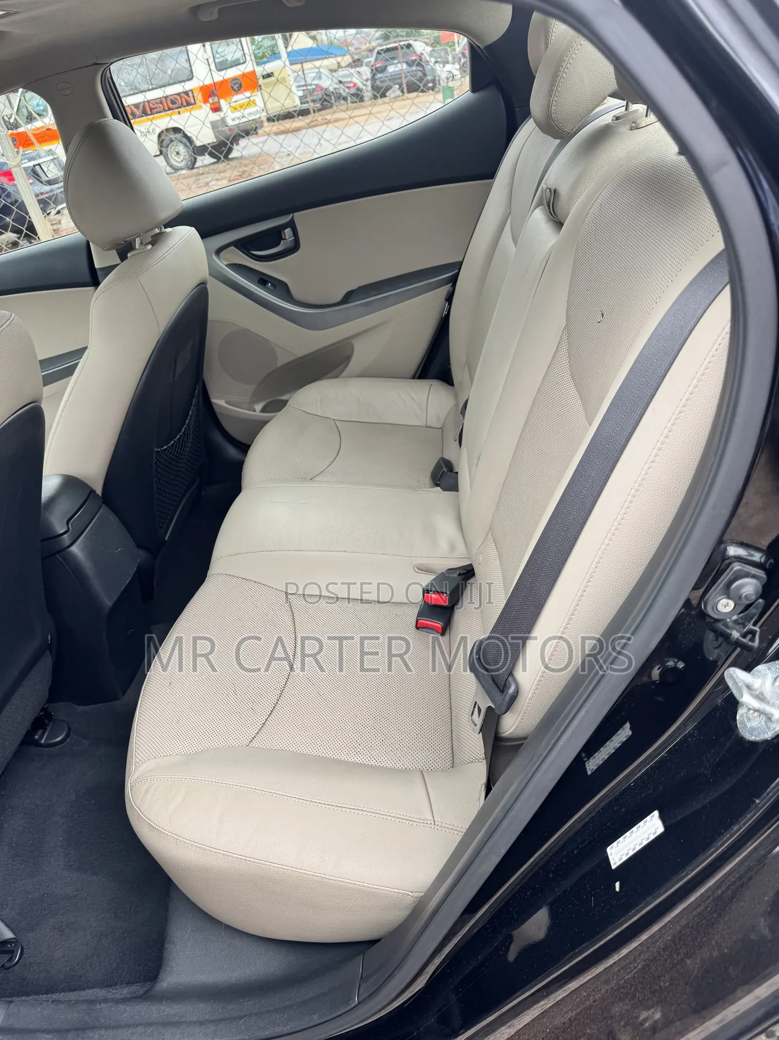 Hyundai Elantra Limited Sedan FWD (1.8L 4cyl 6A) 2016 Black
