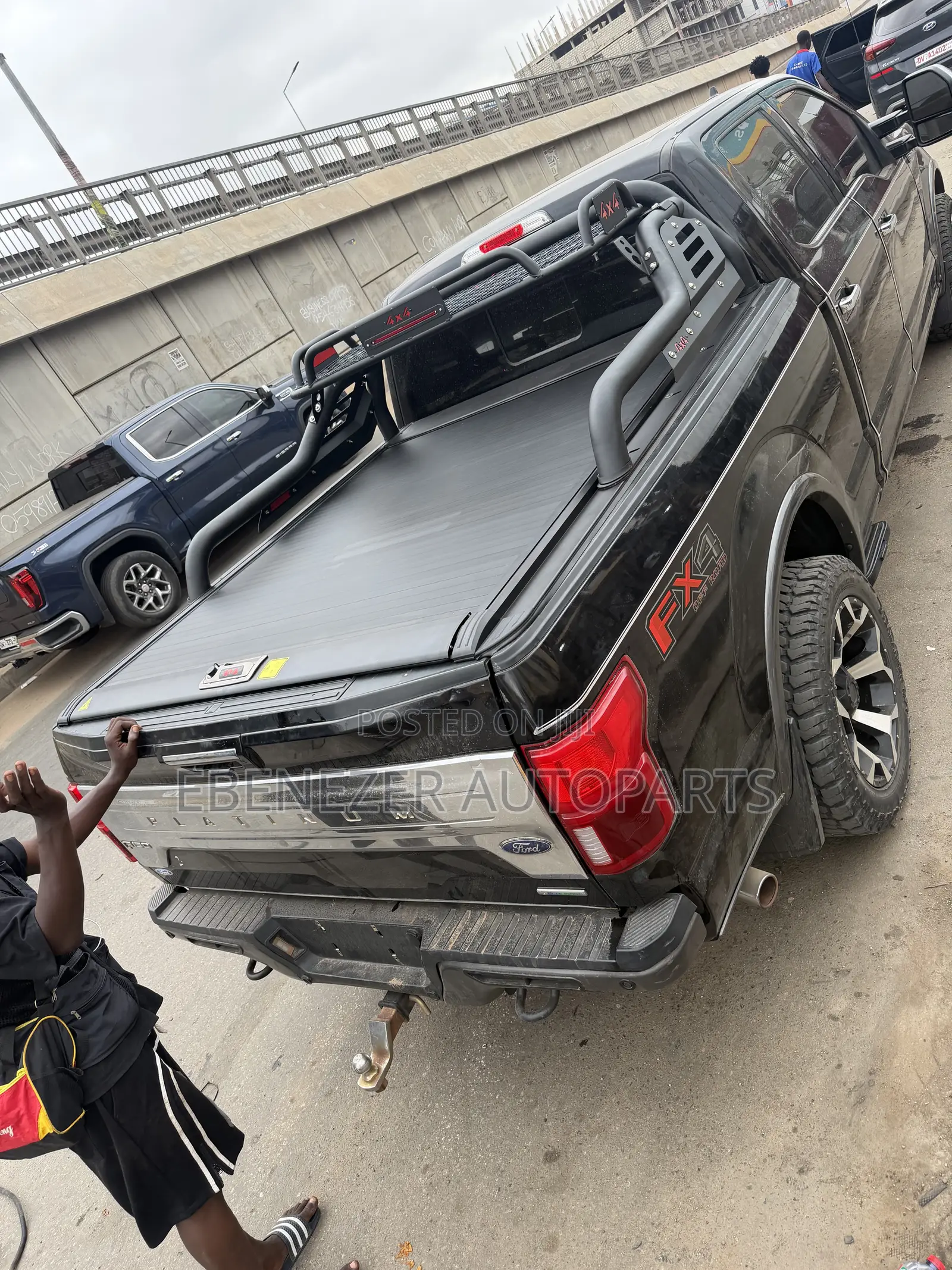Bucket Cover Roller/Retractable Type for All Pick Up Cars
