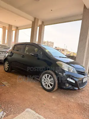 Toyota Vitz 2013 Black