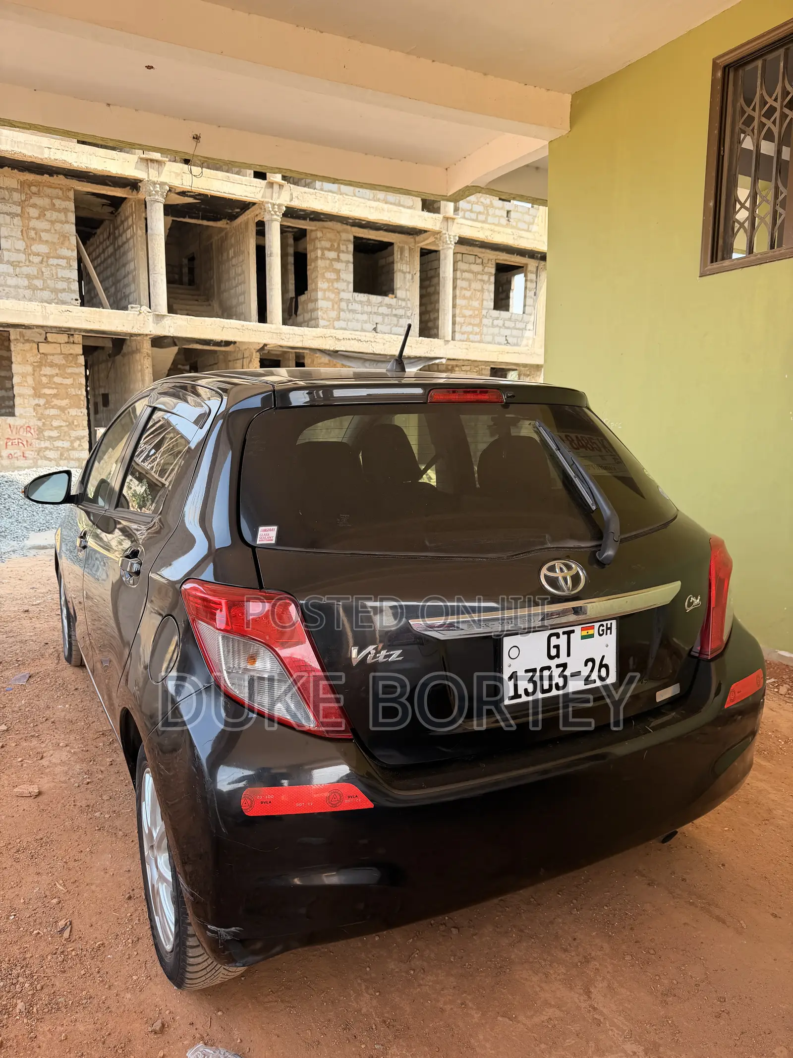 Toyota Vitz 2013 Black