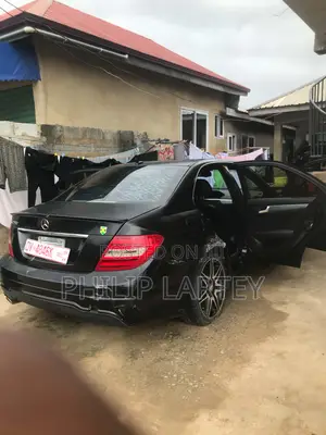 Mercedes-Benz C250 2013 Black