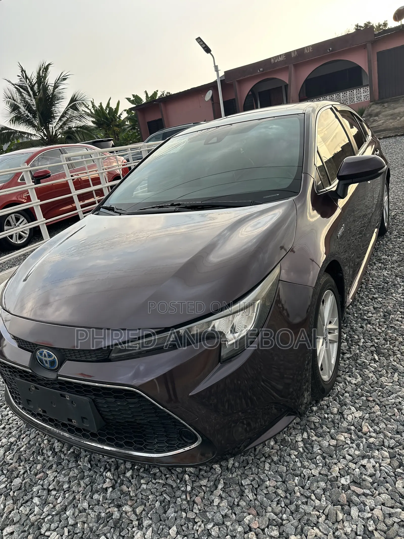 Toyota Corolla SE 2021 Maroon