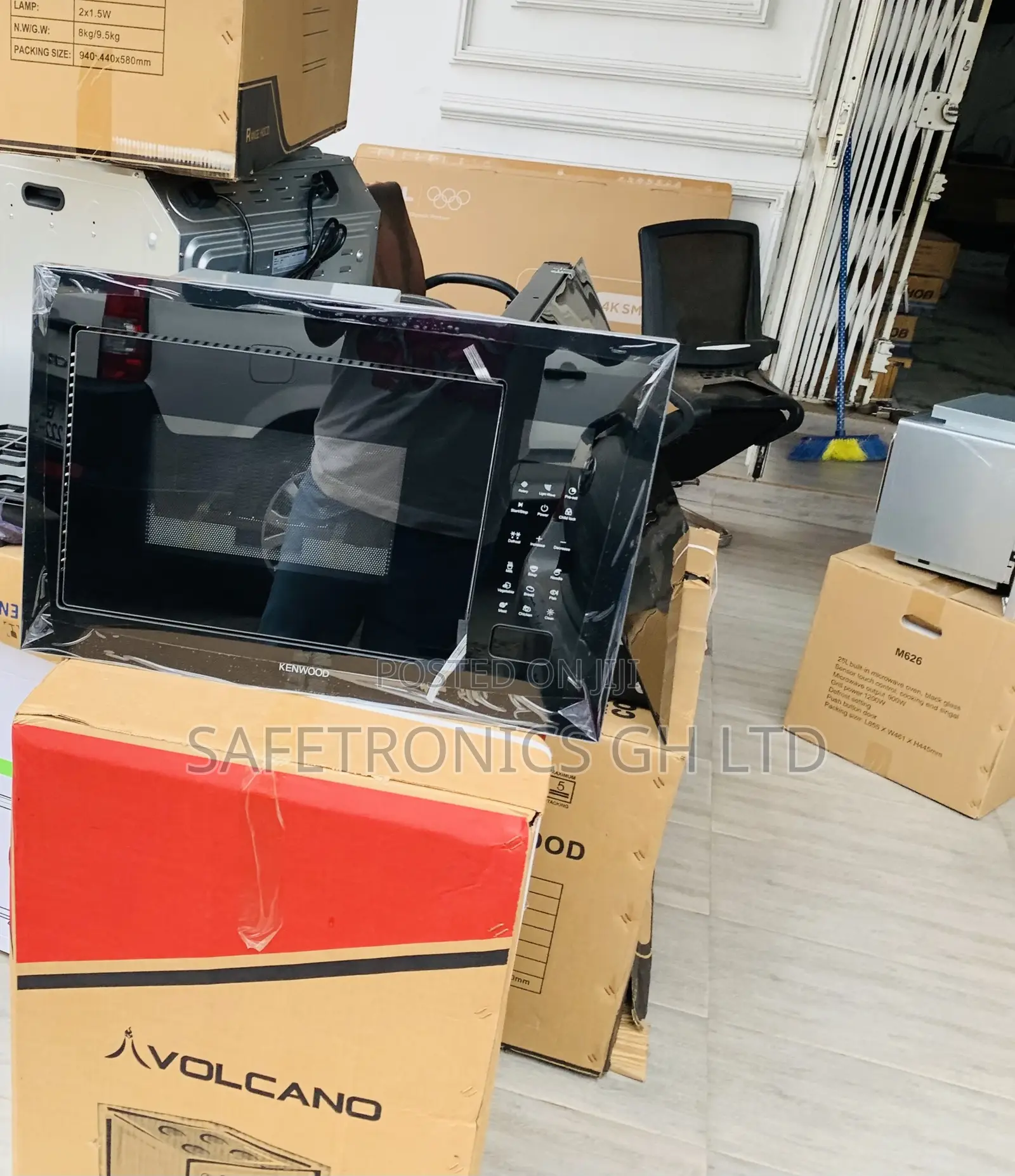 Experience (In-Built) Kenwood Black Electric Microwave