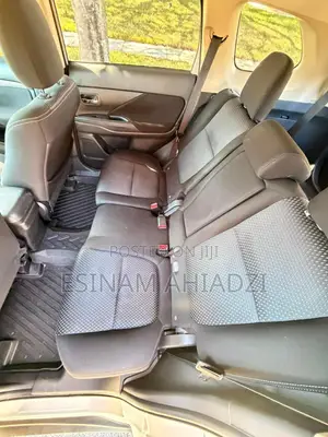 Mitsubishi Outlander SEL FWD 2016 White