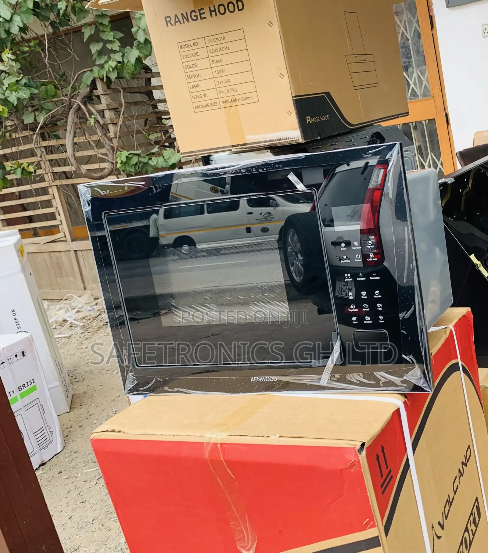 Accurate New Electric (Inbuilt) Kenwood Black Microwave