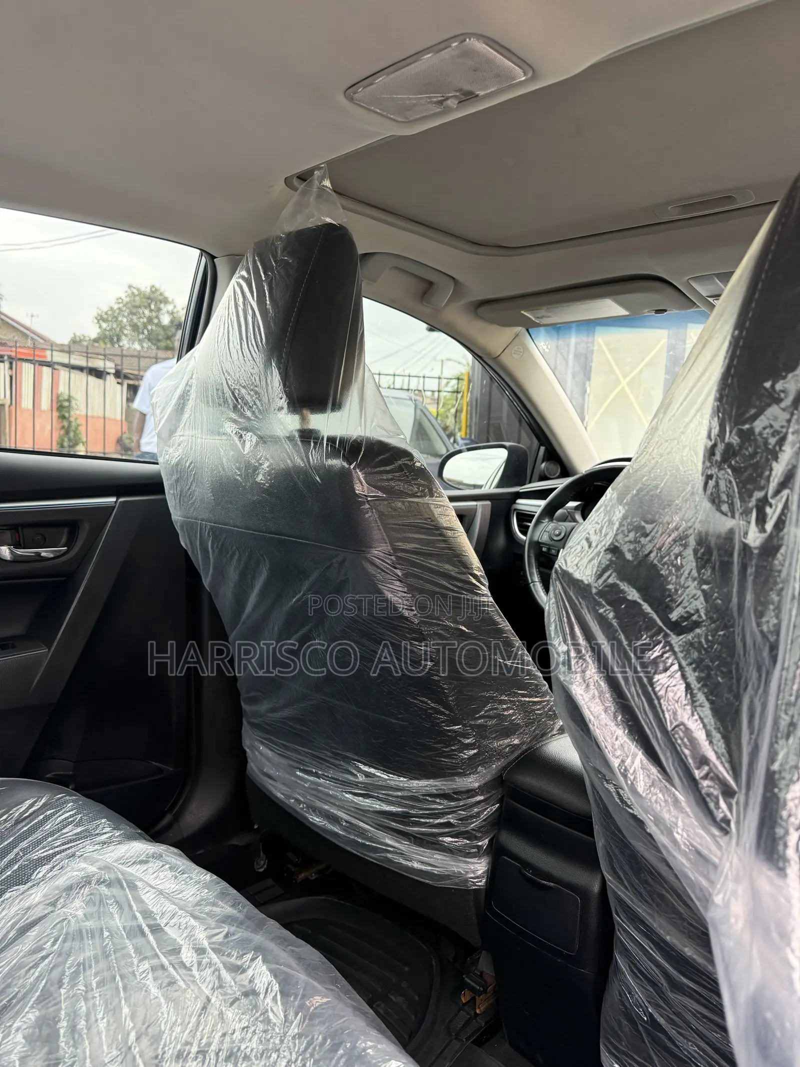 Toyota Corolla SE 4dr Sedan (1.8L 4cyl CVT) 2017 Gray