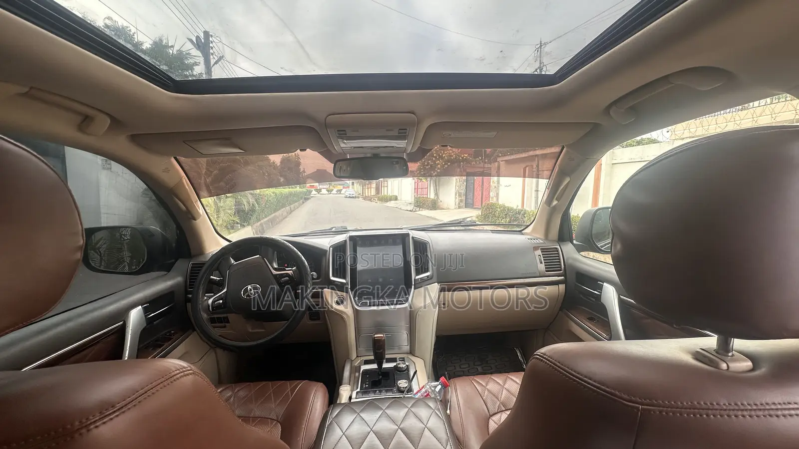 Toyota Land Cruiser 4.6 V8 GX-R 2013 Black