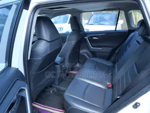 Toyota RAV4 2023 White