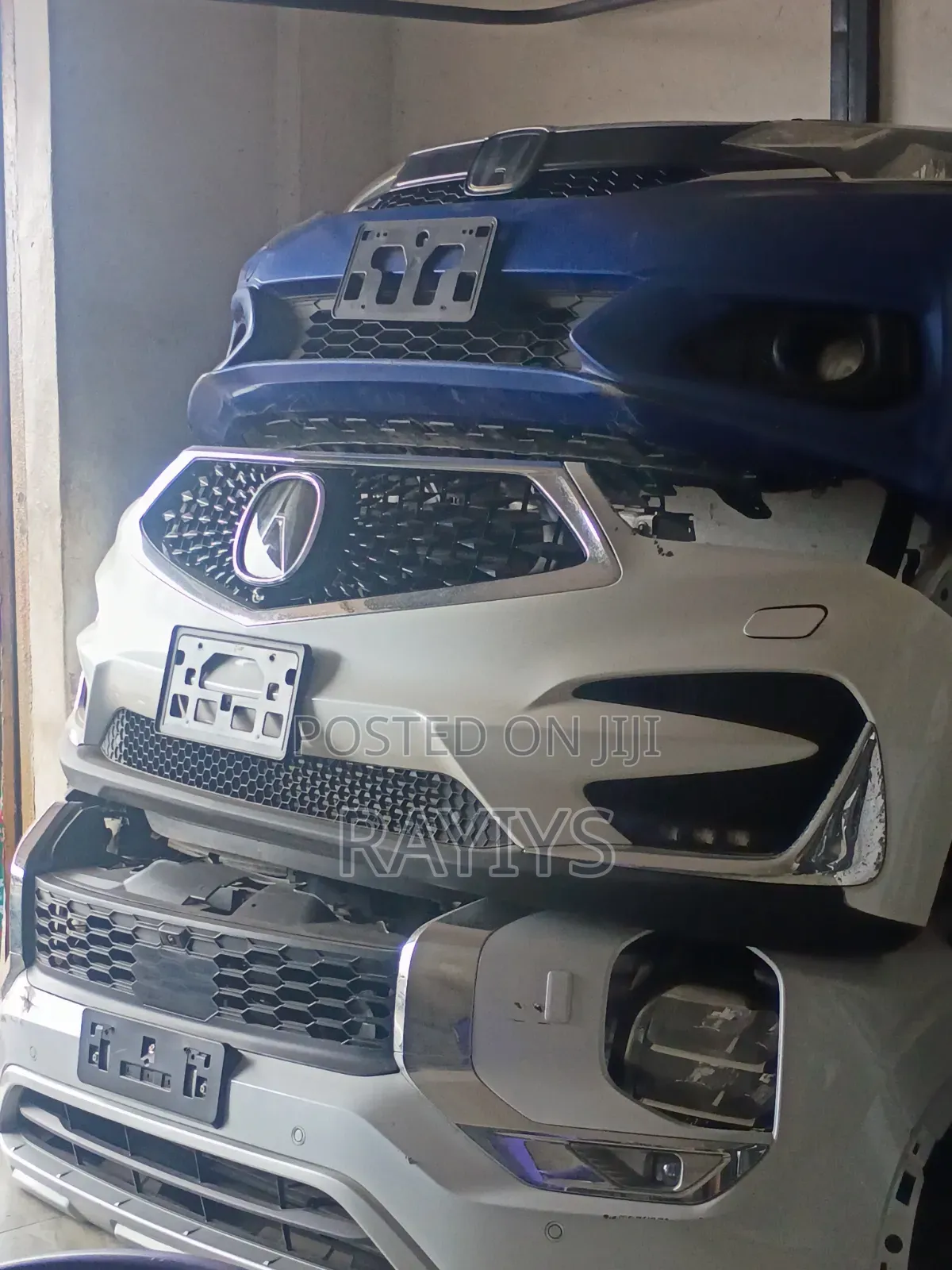 2018 HONDA FIT 2023 OUTLANDER and 2021 ACURA RDX Available