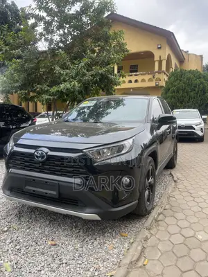 Toyota RAV4 XLE FWD 2020 Black