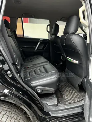 Toyota Land Cruiser Prado 2017 Black