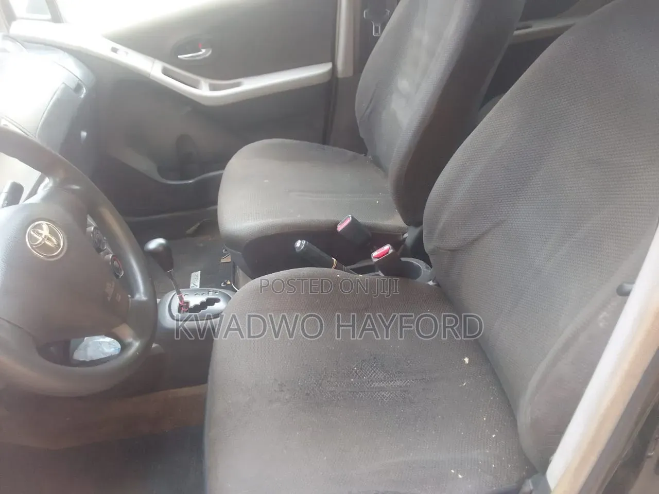 Toyota Vitz 1.3 FWD 3dr 2010 Black