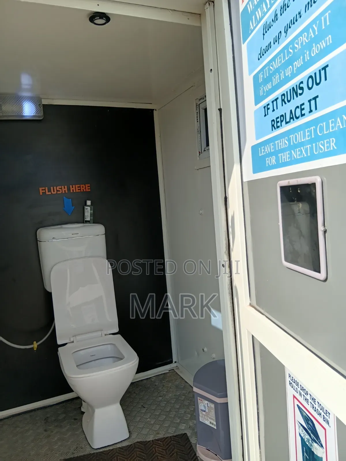 Mobile Toilets for Rentals