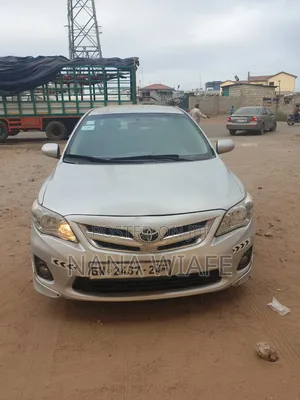 Toyota Corolla 2013 Silver