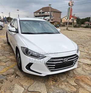 Hyundai Elantra 2018 White
