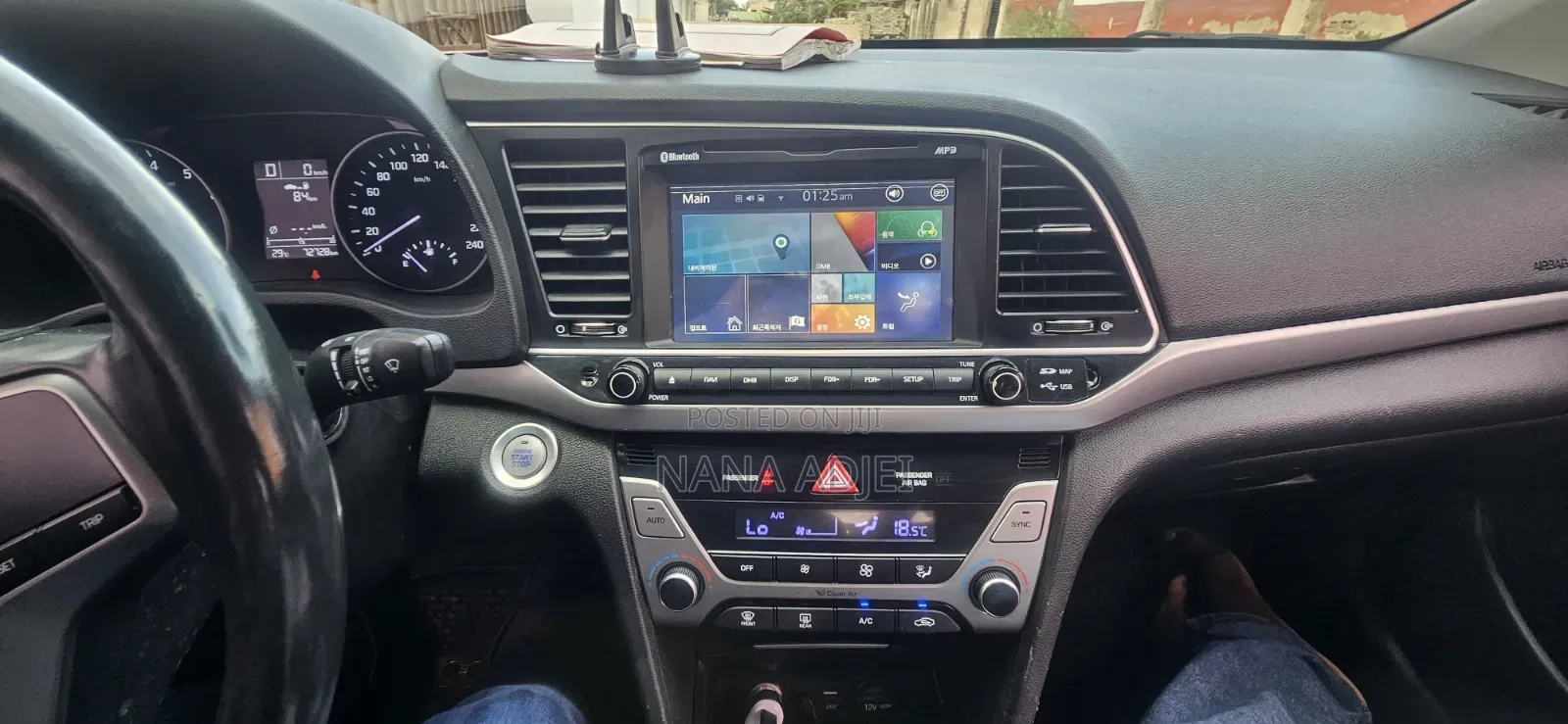 Hyundai Elantra 2018 White