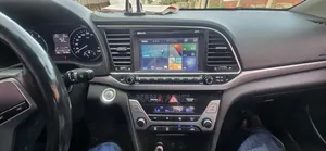 Hyundai Elantra 2018 White