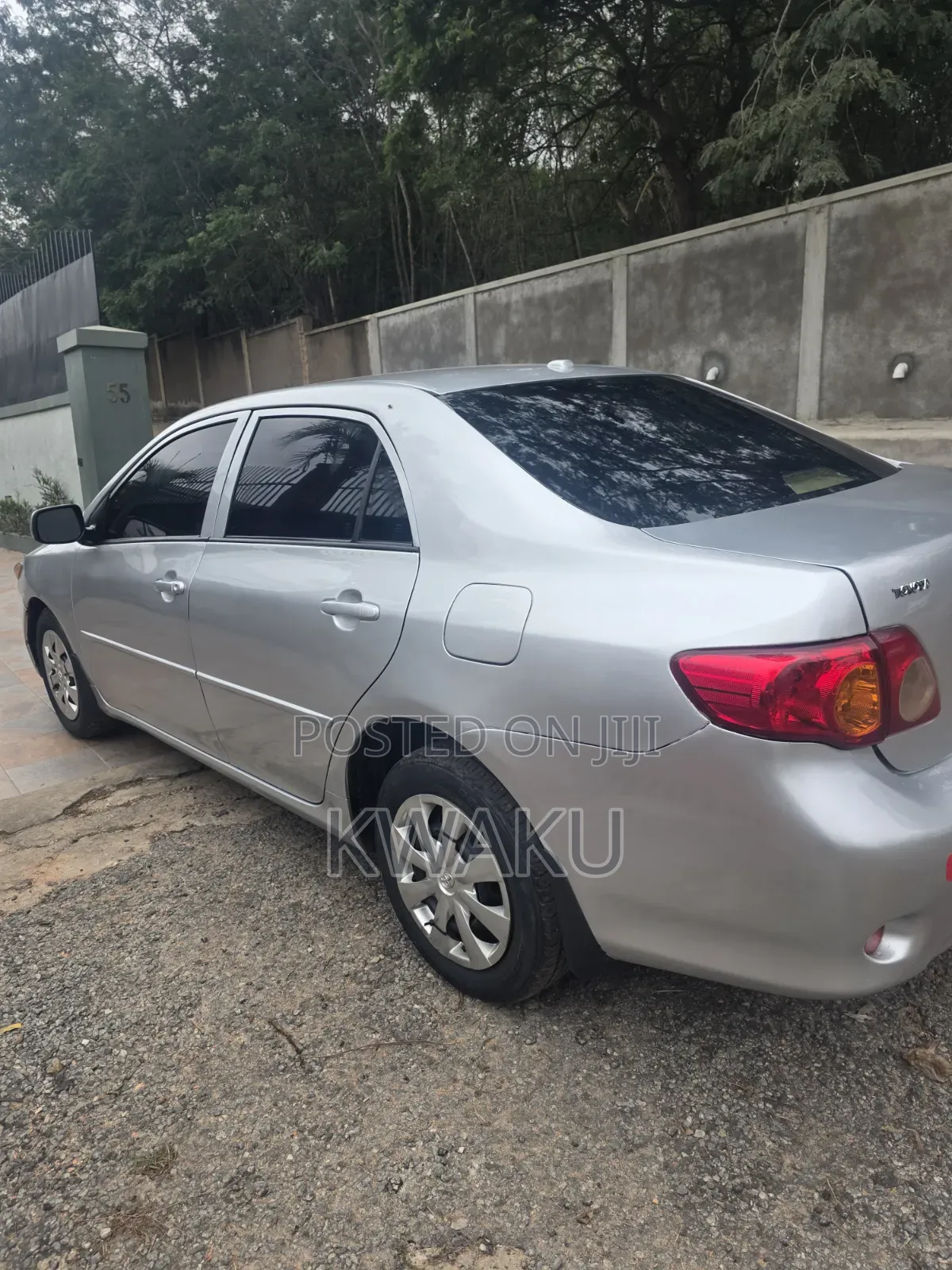 Toyota Corolla 2010 Silver