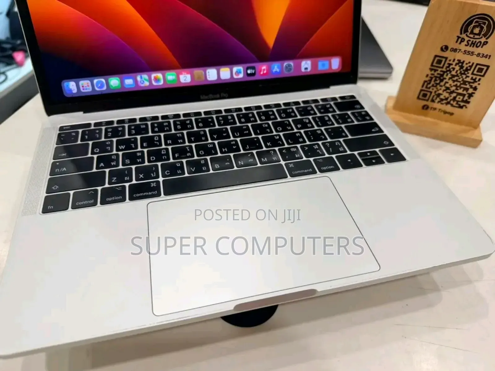Laptop Apple MacBook 2020 8GB Intel Core i5 SSD 256GB